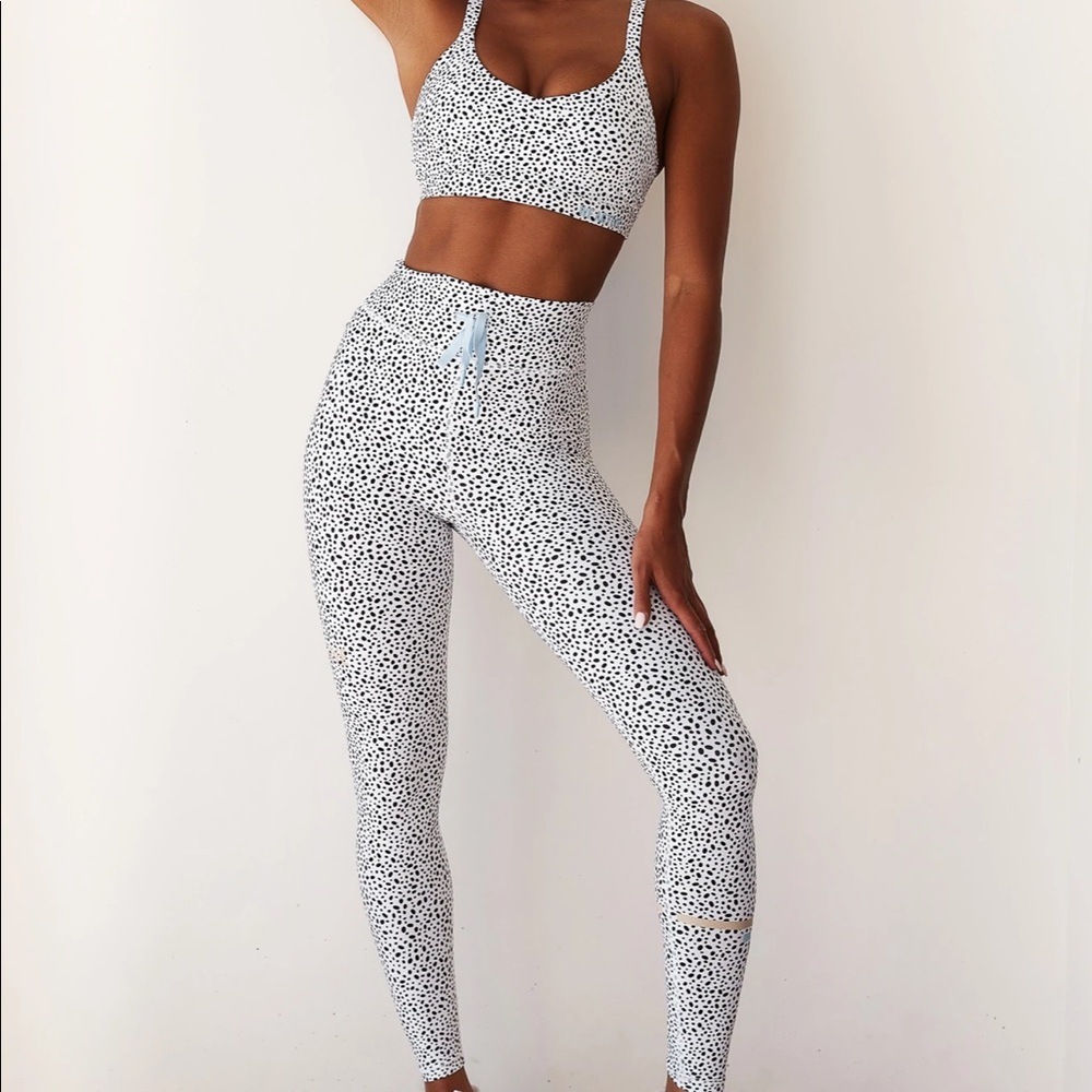 WHITE FOX ACTIVE SET
